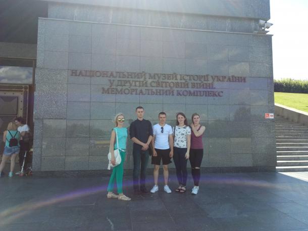 Екскурсія першокурсників ННІ №3 до Національного музею історії України у Другій світовій війні