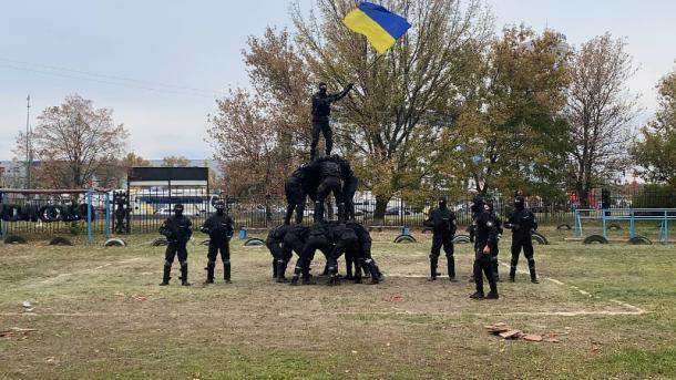 Ми пам’ятаємо про подвиги захисників України…